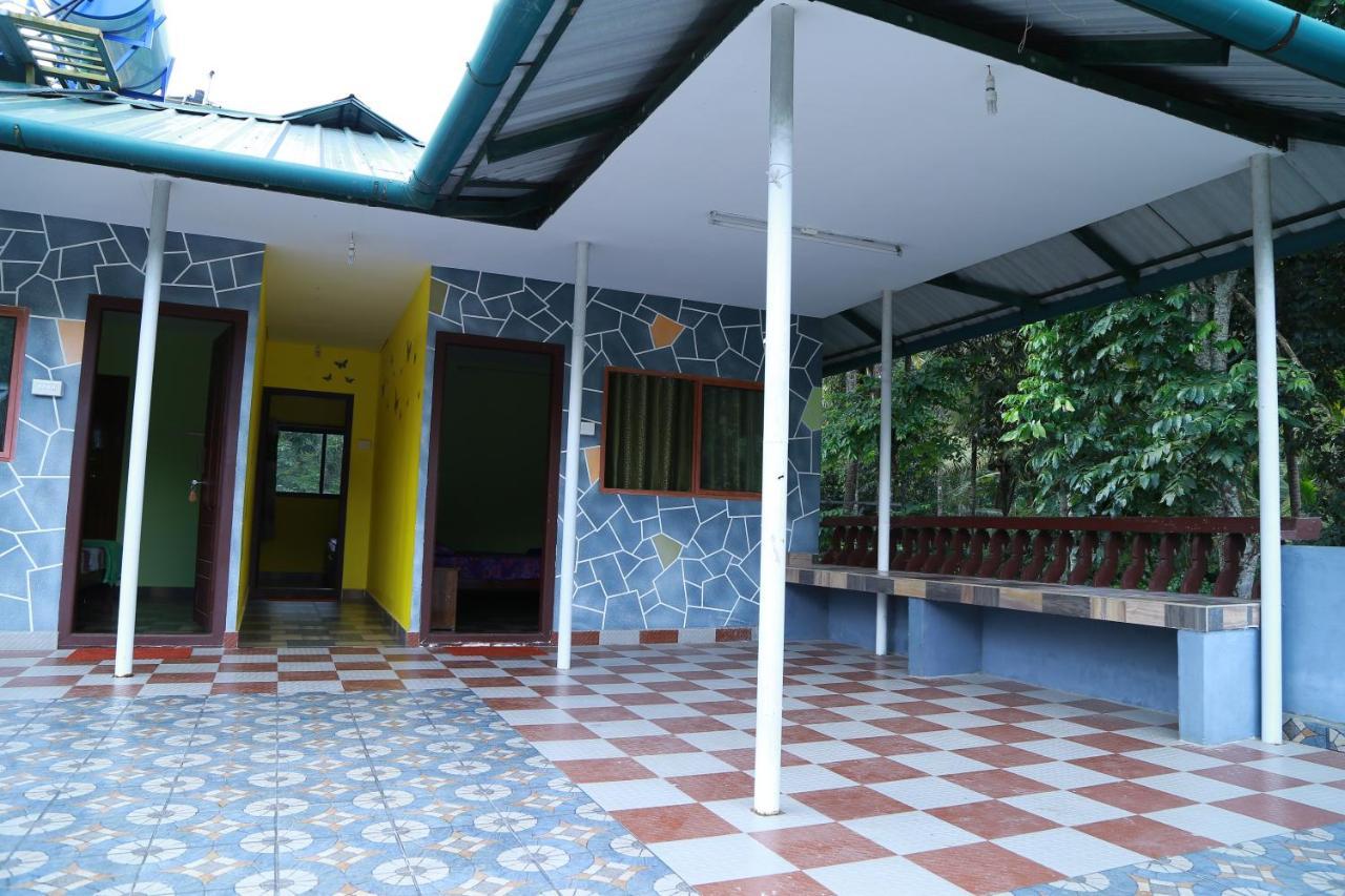 Dean Dale Cottages Thekkady Exterior photo