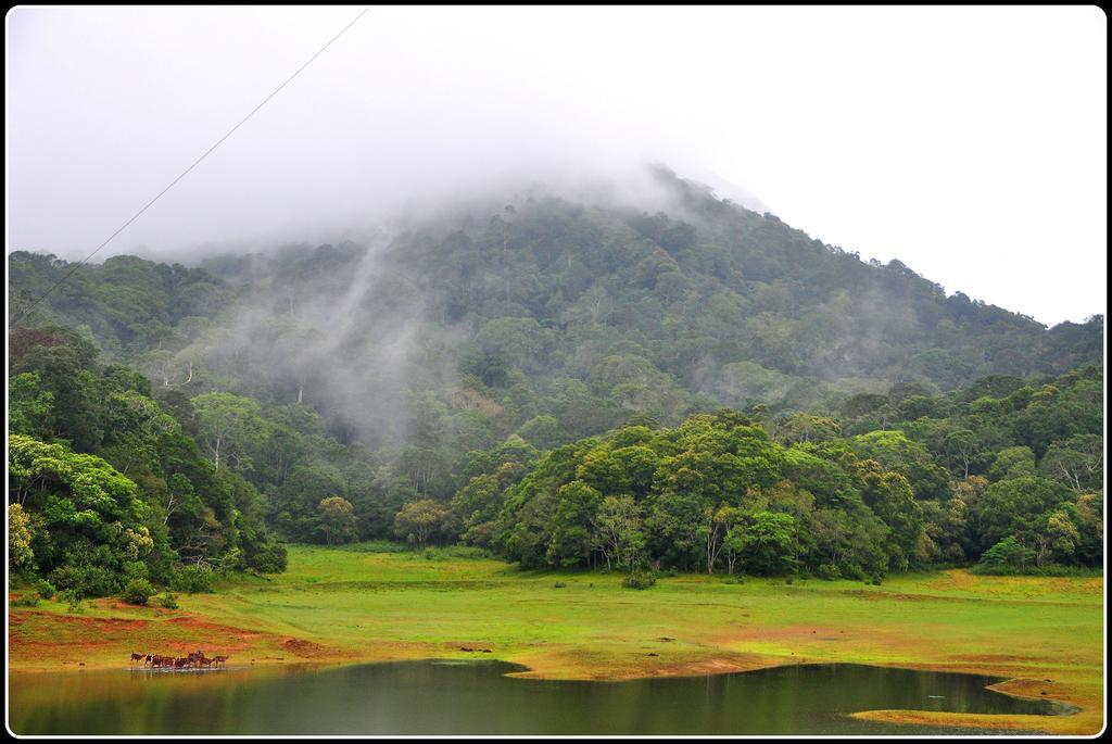 Dean Dale Cottages Thekkady Exterior photo